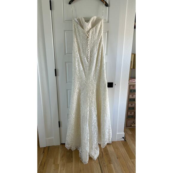 Maggie Sottero Ivory Lottie Guipure Lace Gown - 12 - Picture 4 of 7